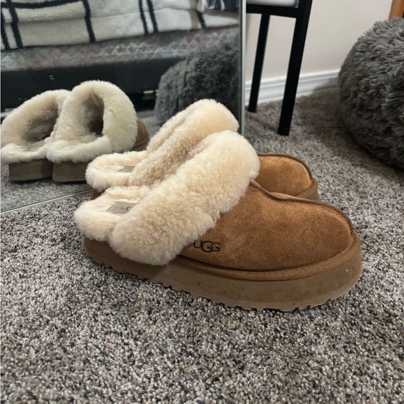 UGG Shoes - UGG Chestnut Suede Shearling-Lined Slip-On Clog